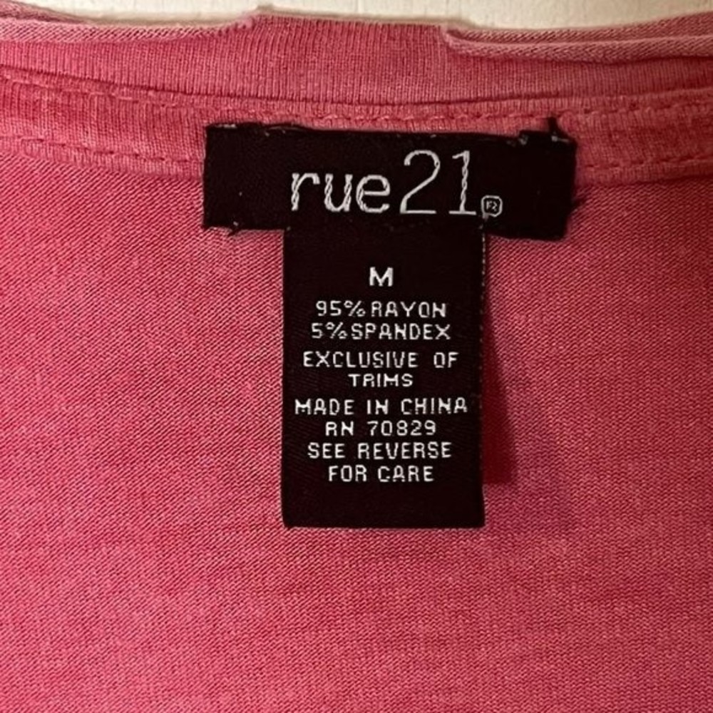 Rue 21 Peach V-neck Short Sleeve Blouse - Picture 4 of 5